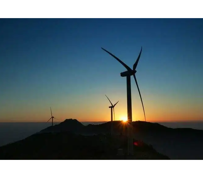 时间为证：风光大基地要“加速”更要“提质”