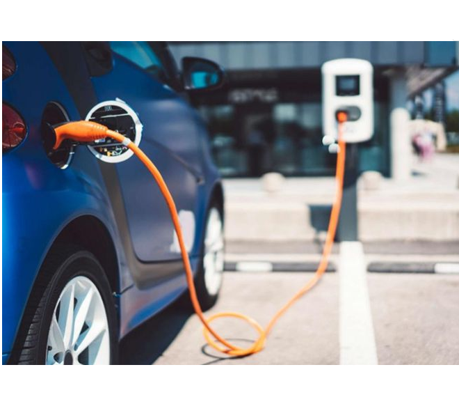 充电桩行业高速发展 一季度新增49.2万台