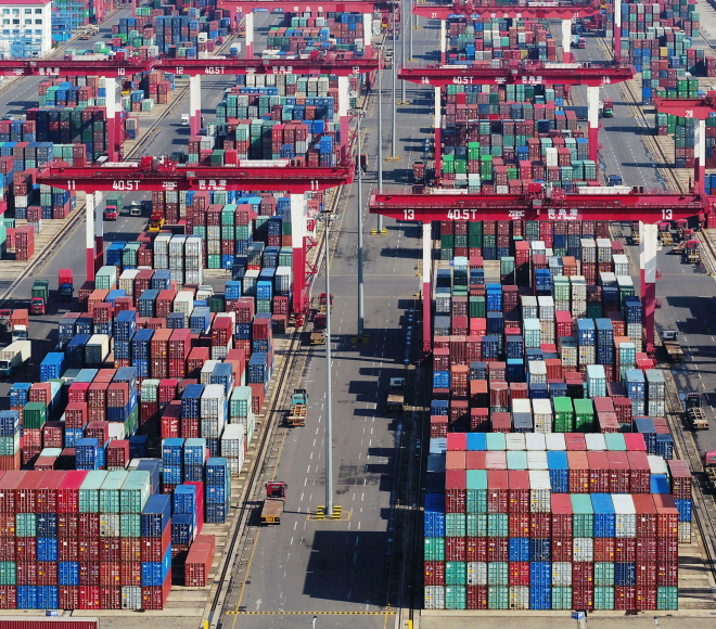 前8月中国服务进出口额增长20.4%